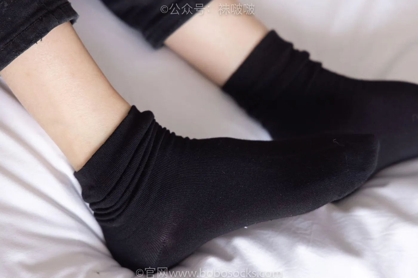 [BoBoSocks袜啵啵]NO.055 稚予-斯凯奇运动鞋、白棉袜、黑棉袜 [139P]插图3